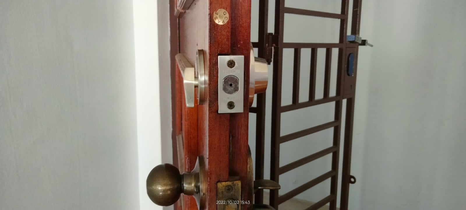 door lock problem and solution